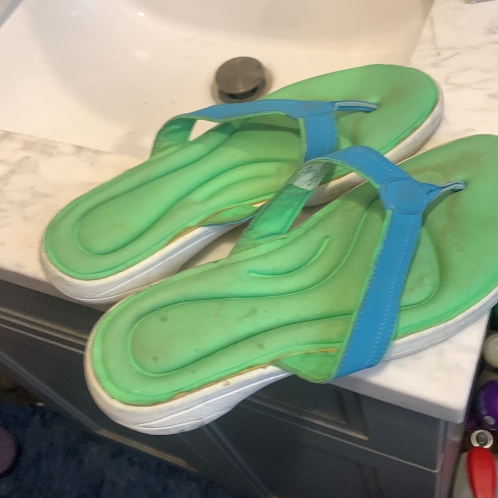 Memory foam flip flops - Picture 5 of 10
